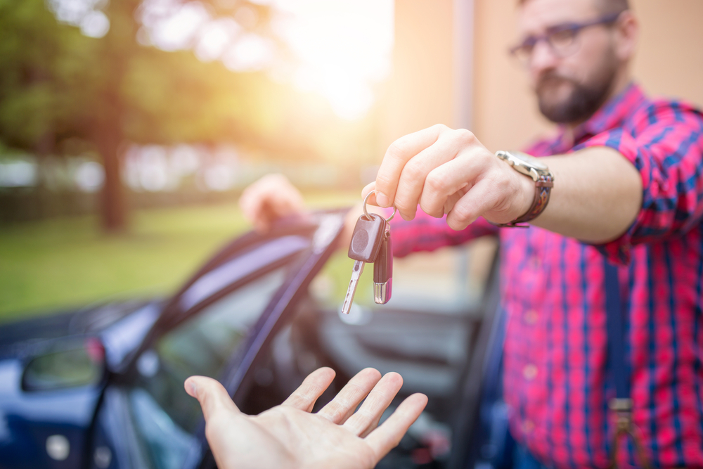 Selling a car fast online